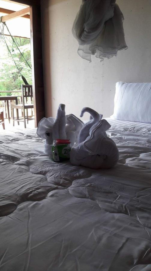 Riverside Bungalow Hotel Ban Dondét Zewnętrze zdjęcie